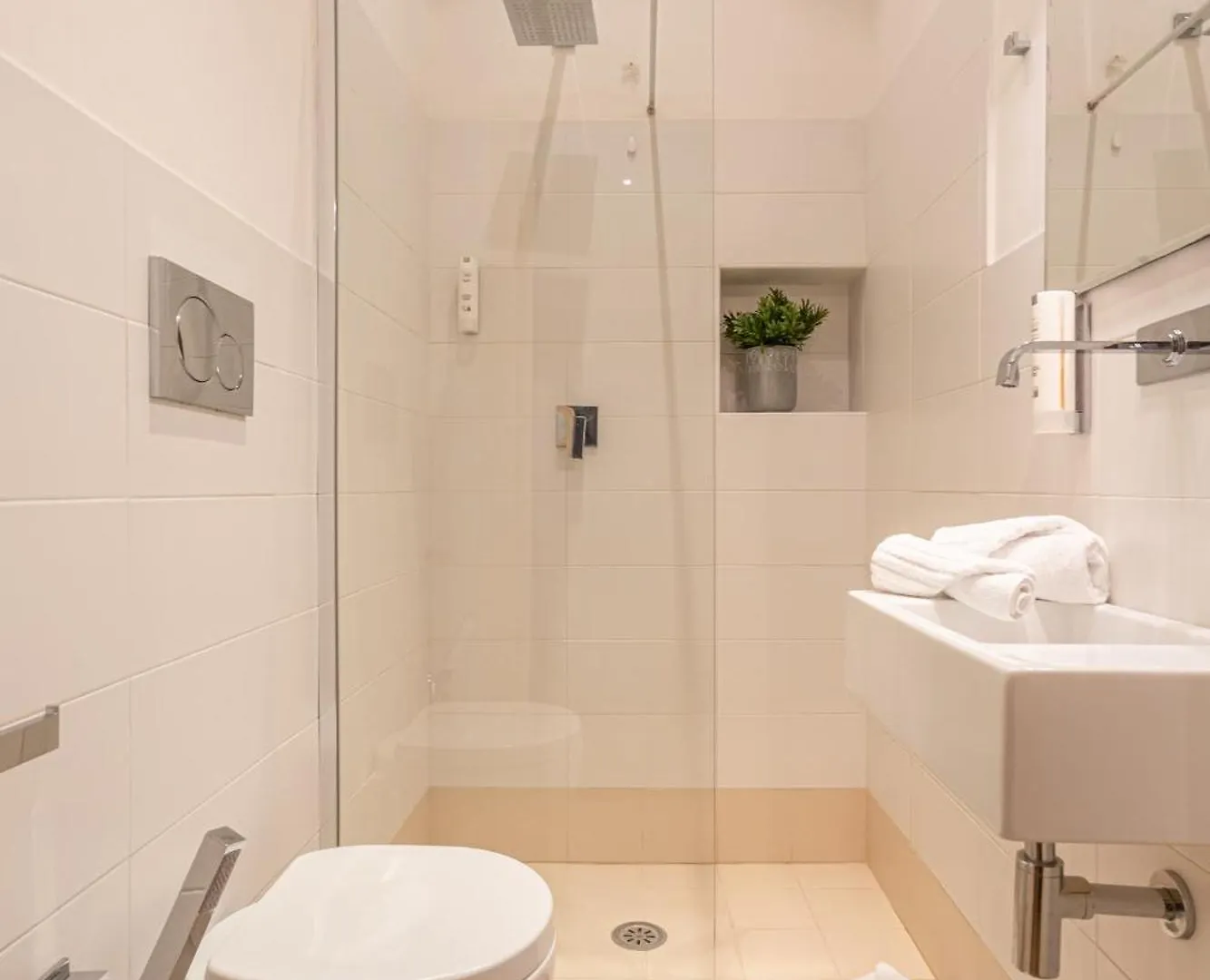 Vatican St Peter 2 Bedrooms 2 Bathrooms Apartment Rom